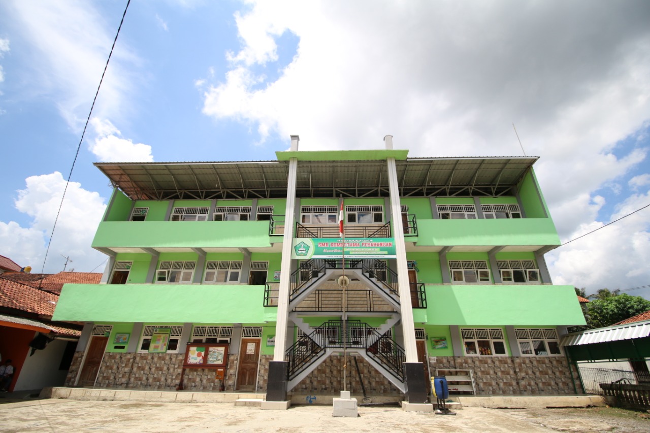 Gedung SMK Komputama Pesahangan